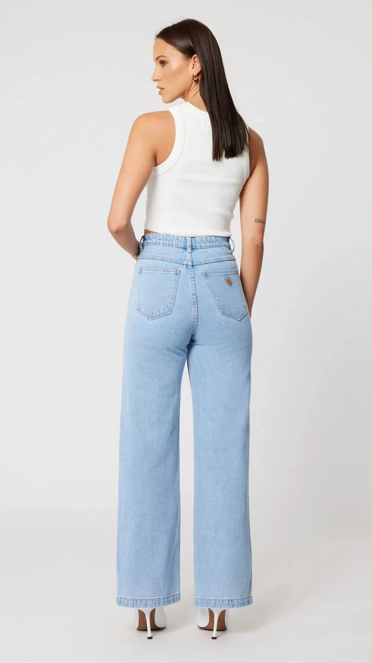 Abrand 94 Wide - Kendall