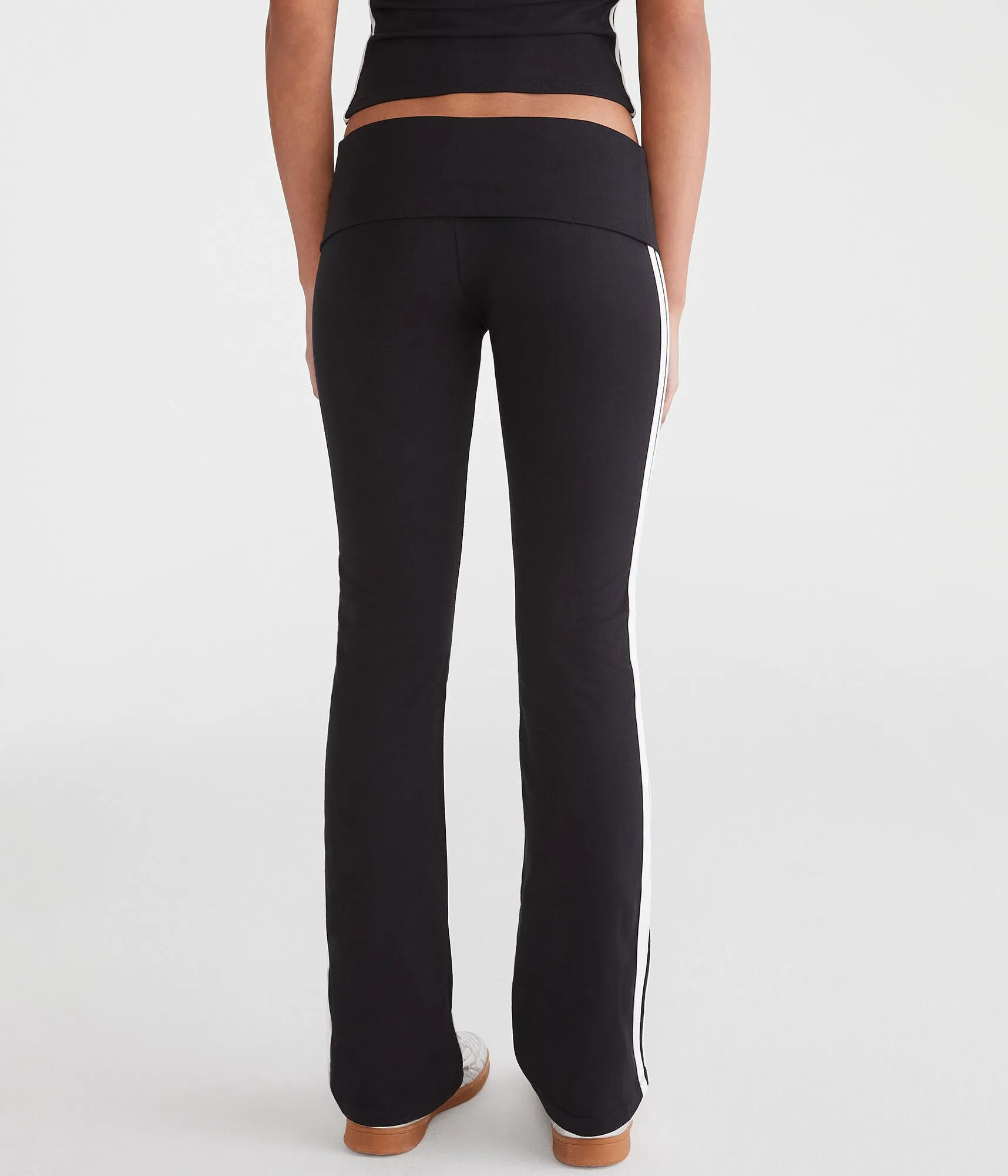 Aeropostale Ny Mid-Rise Fold-Over Flare Leg Pants