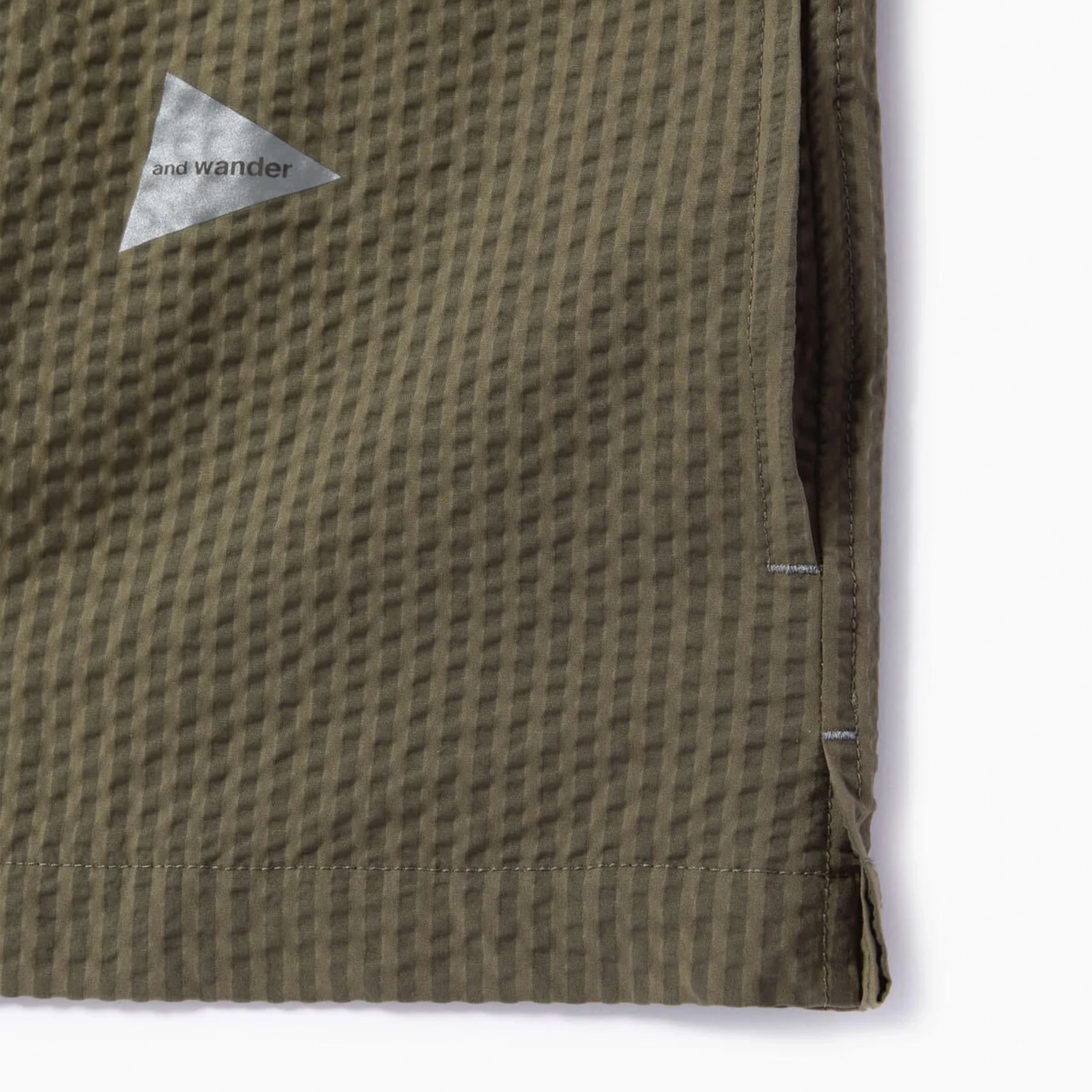 And Wander Dry Soft Seersucker S/S Shirt Beige