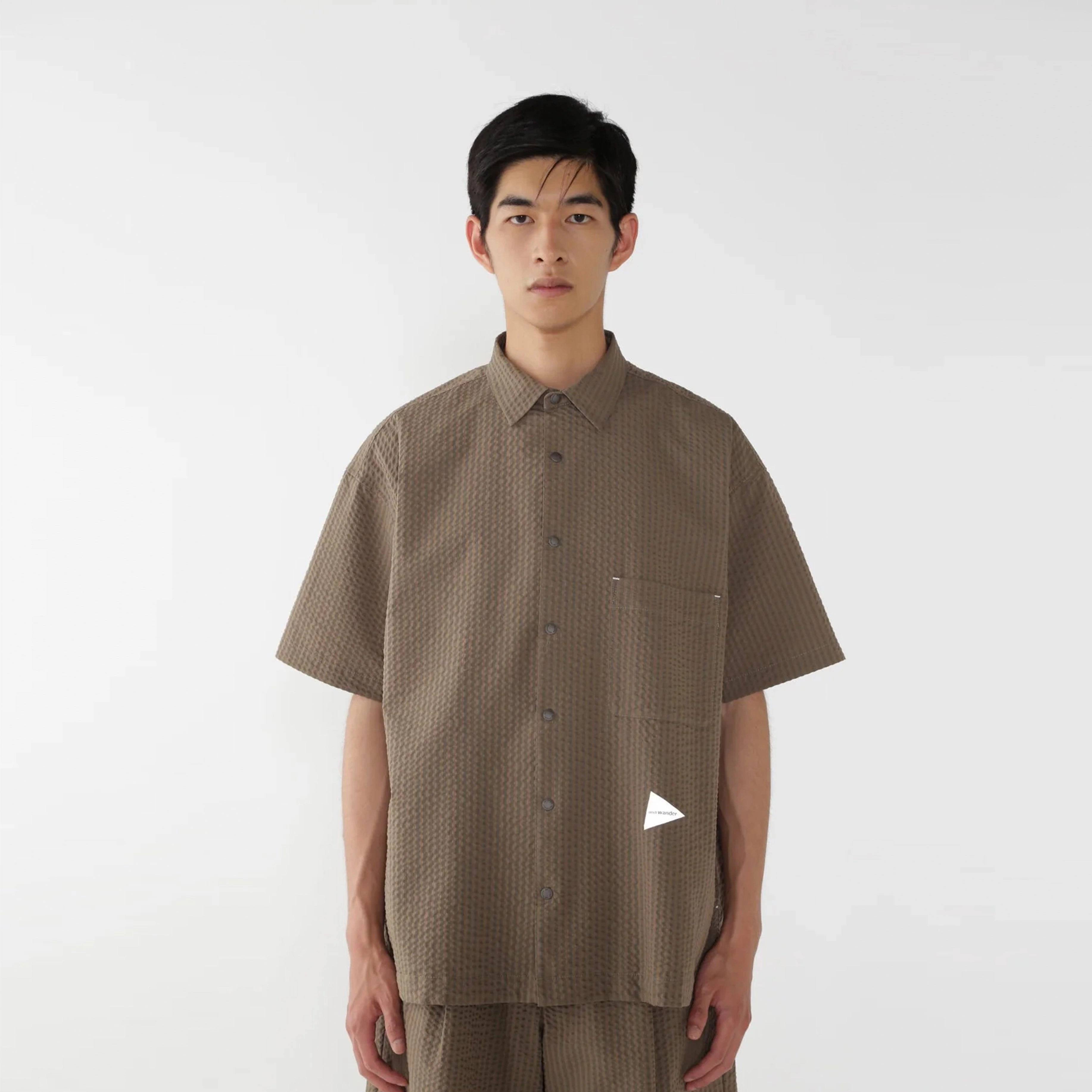And Wander Dry Soft Seersucker S/S Shirt Navy
