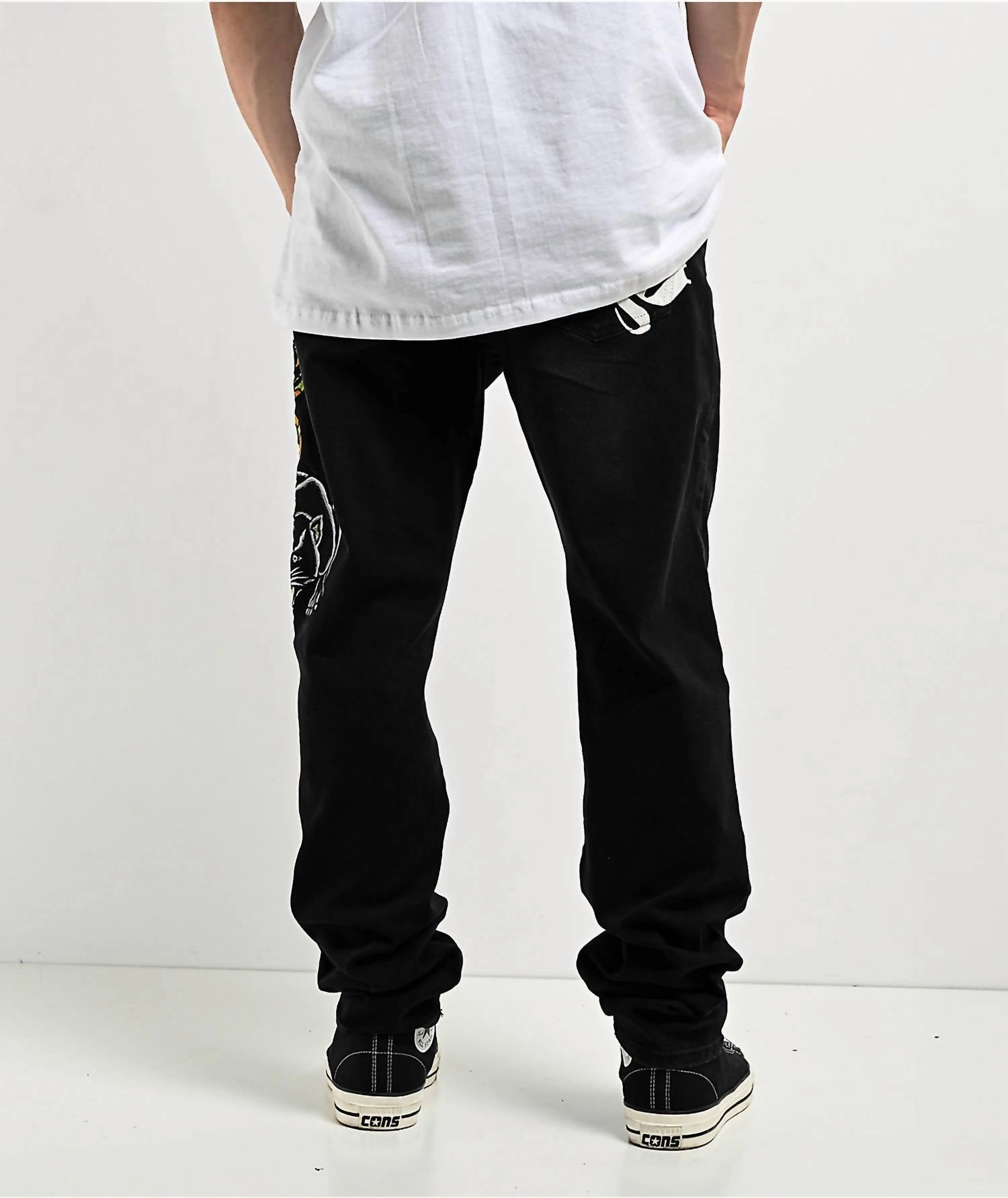 Dagger Skull Slim Taper Jean In Black