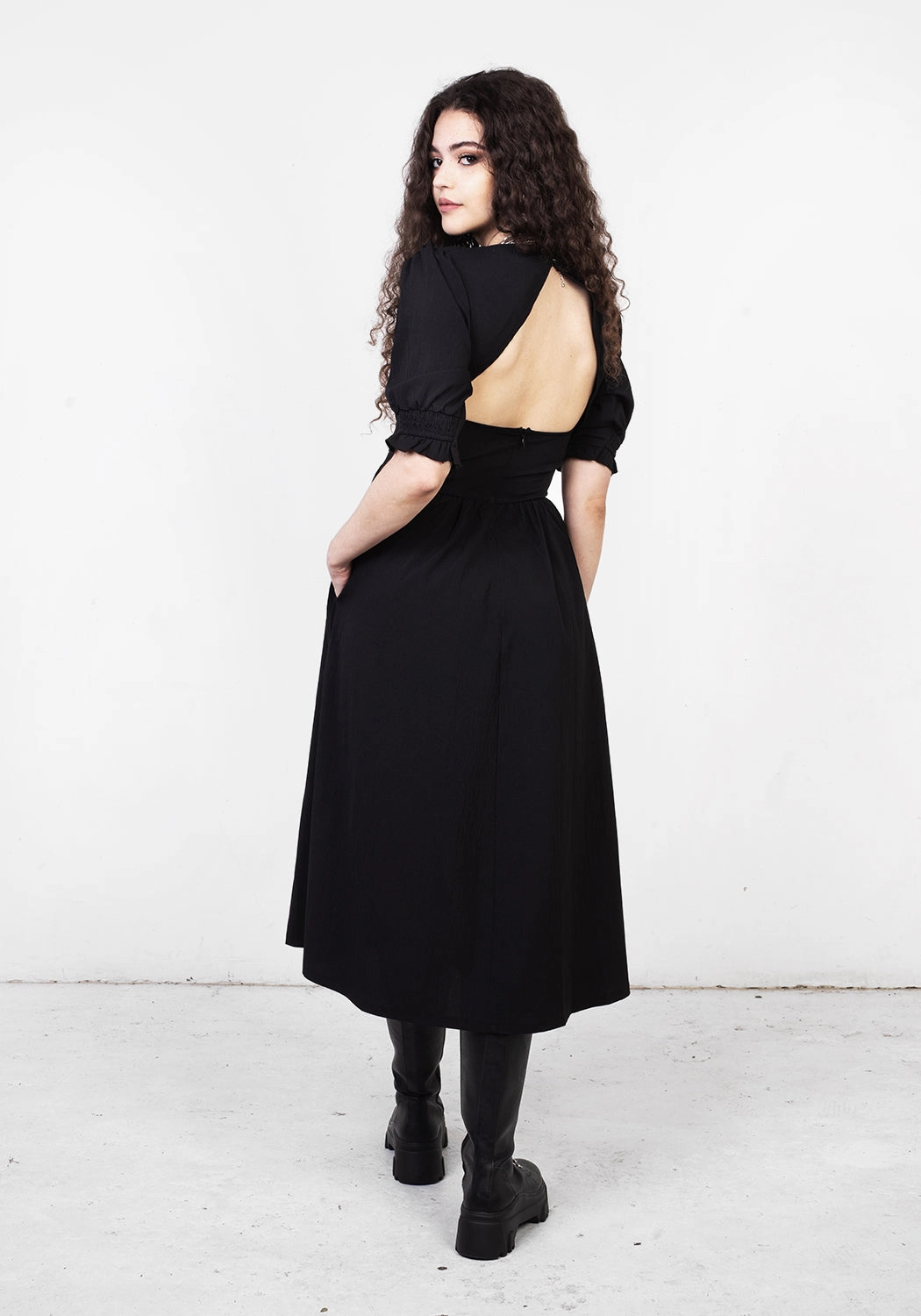 DIVINATION TEXTURED MIDI DRESS