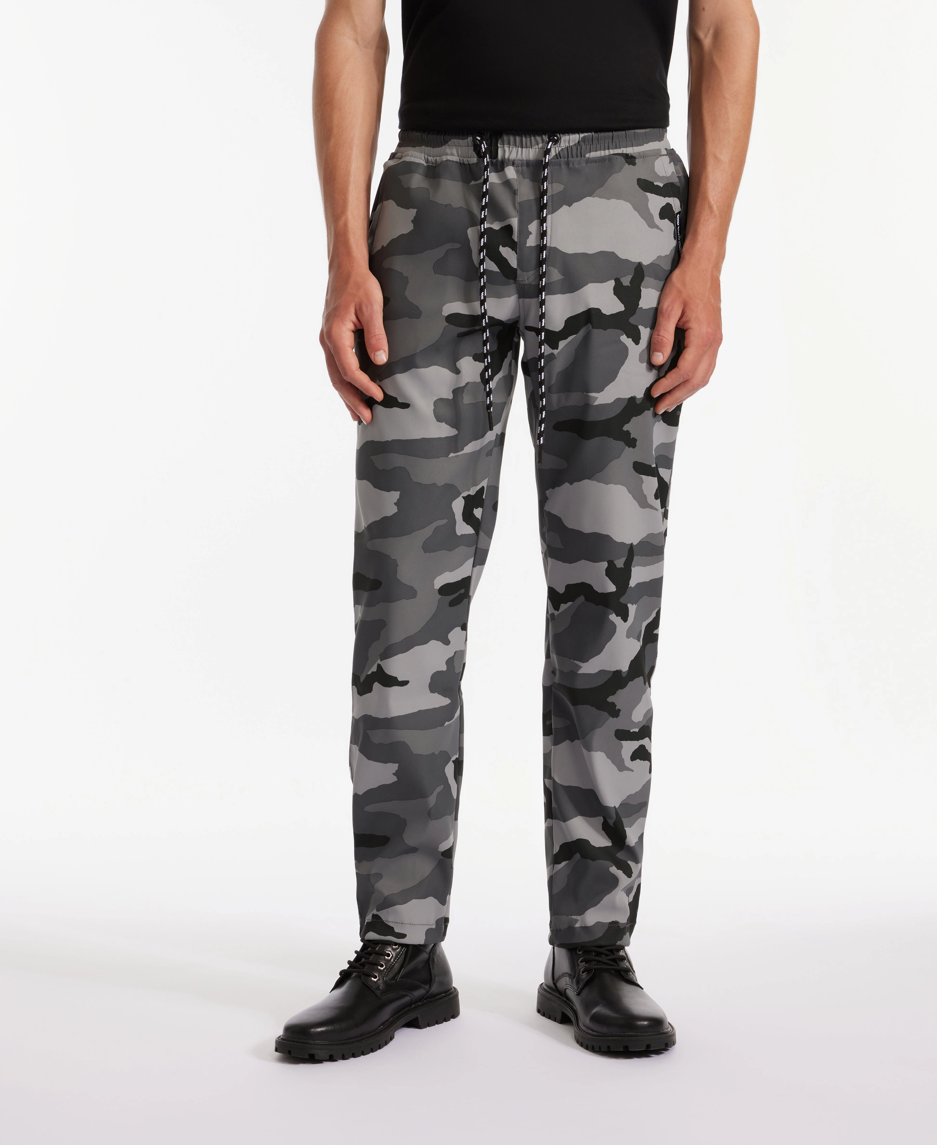 Ecko Unltd. Outermost Cargo Jogger