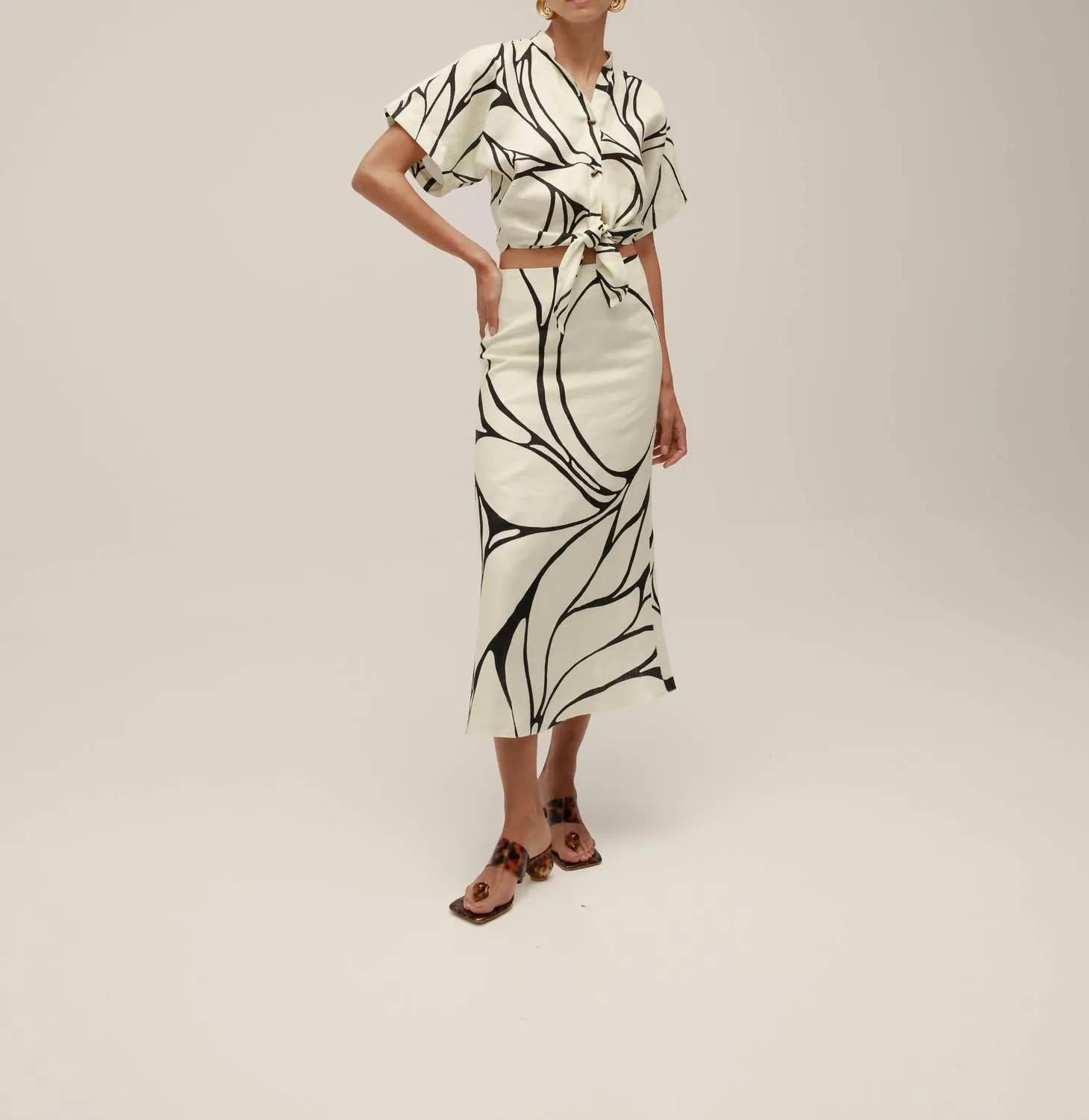 Fabiana Skirt In White/ Black