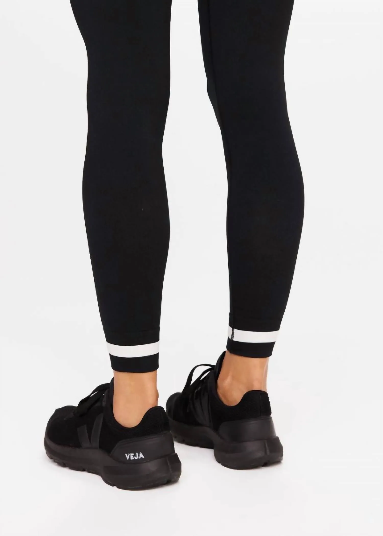 Form Seamless Midi Pant In Black