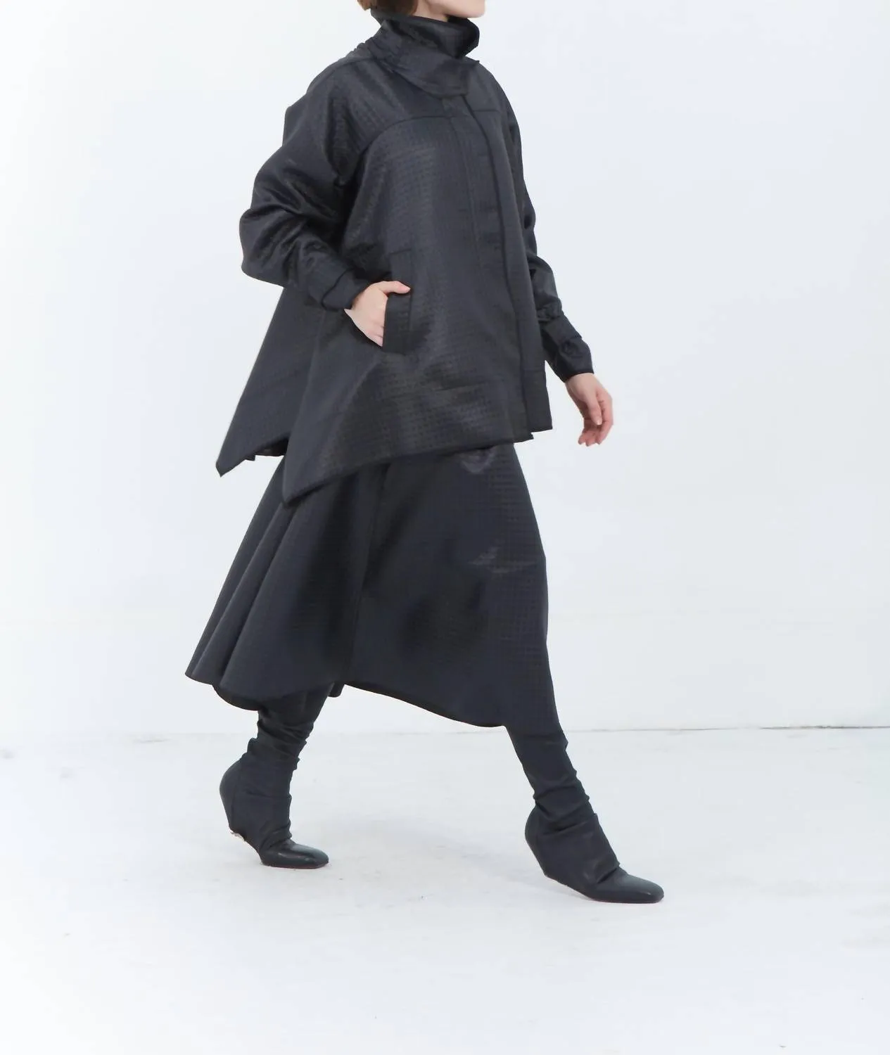 Gable Quilt Midi Skirt In Black