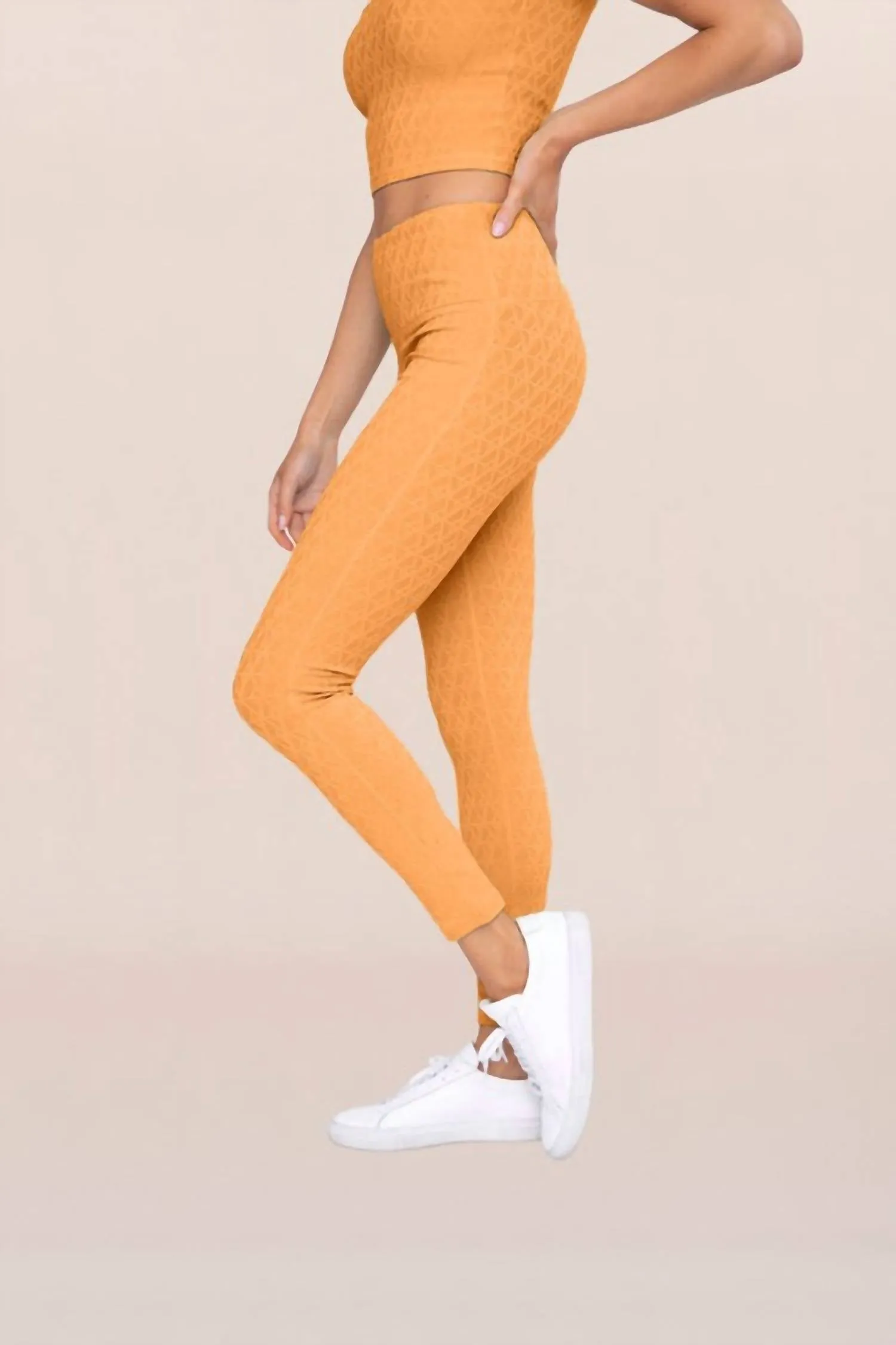 Geo Spiral Legging In Tangerine