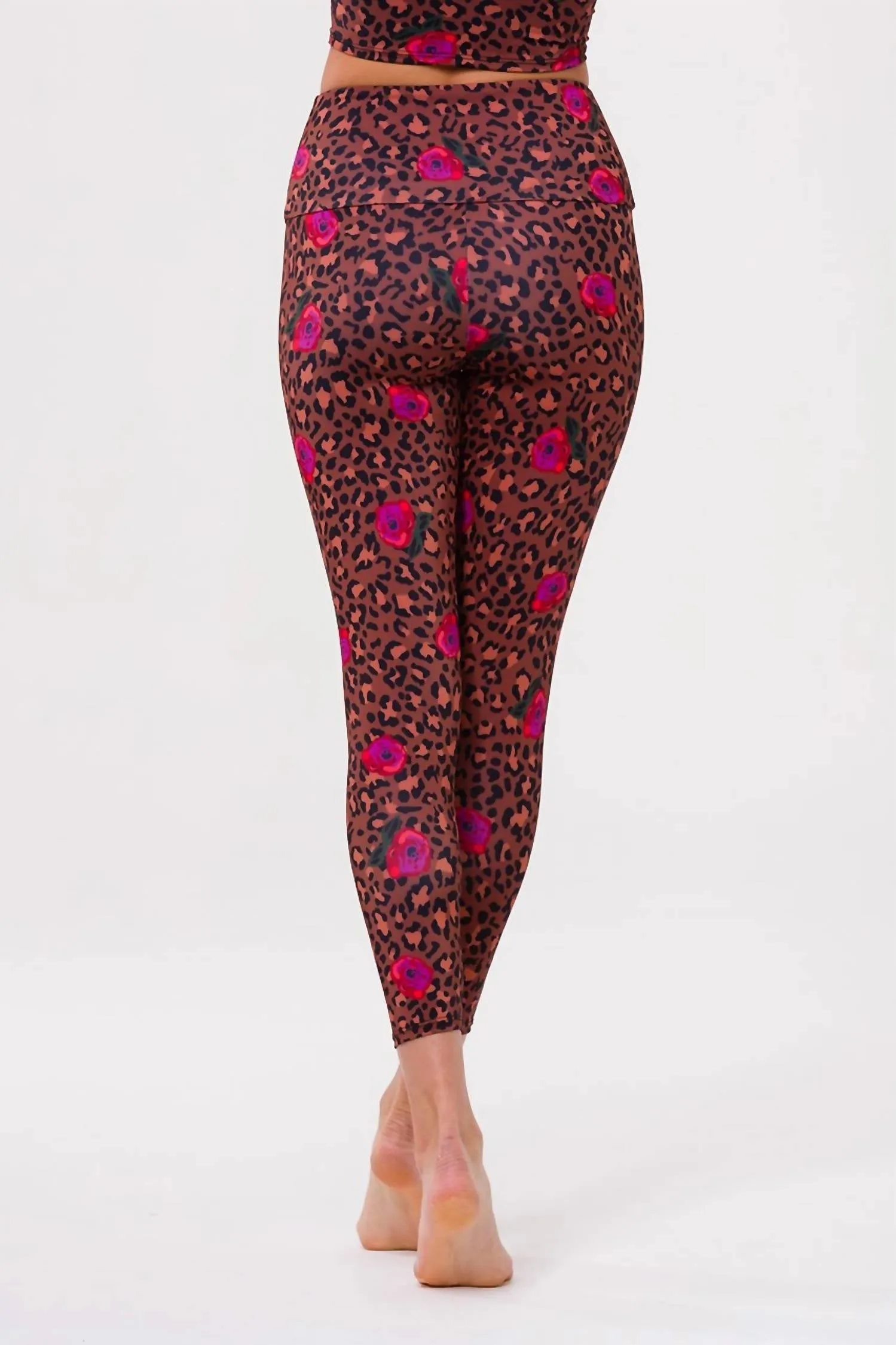 High Rise Midi Legging In Pretty Wild