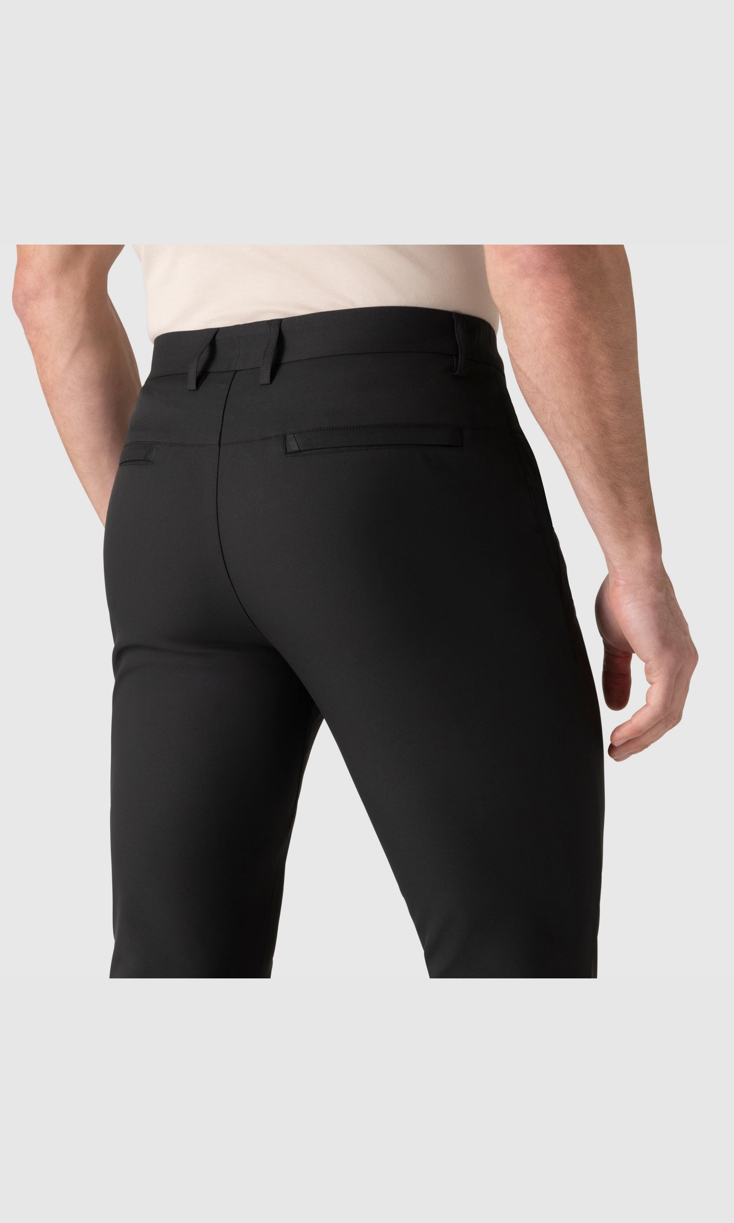 Jetsetter Tech Pant Slim Fit in True Black