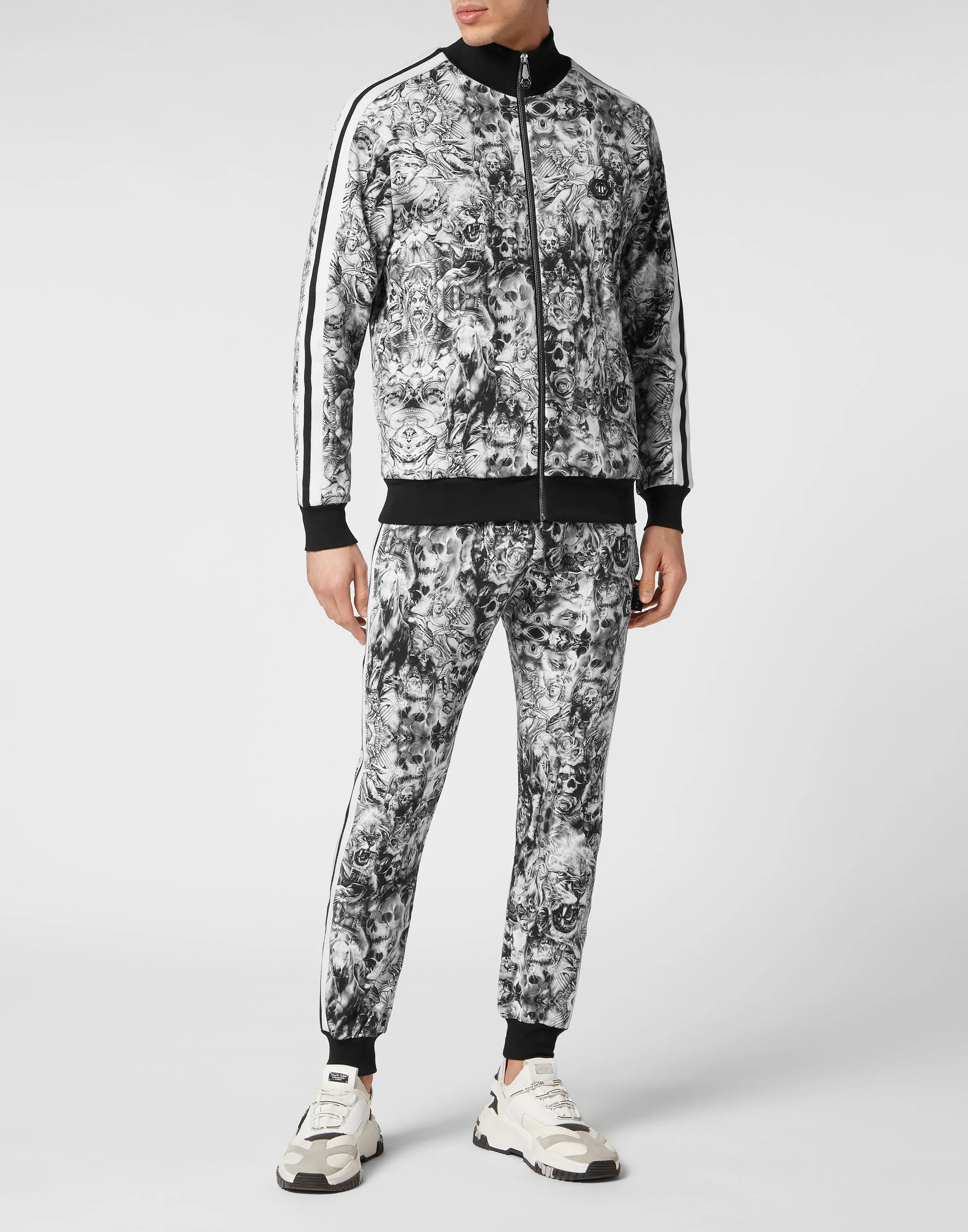 Jogging Tracksuit: Top/Trousers Tattoo