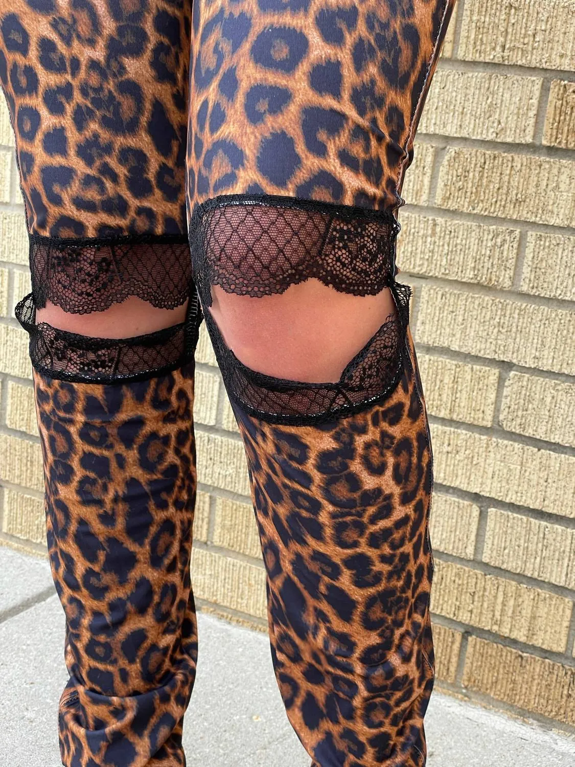 Leopard Leggings W/ Black Lace Knee In Brown