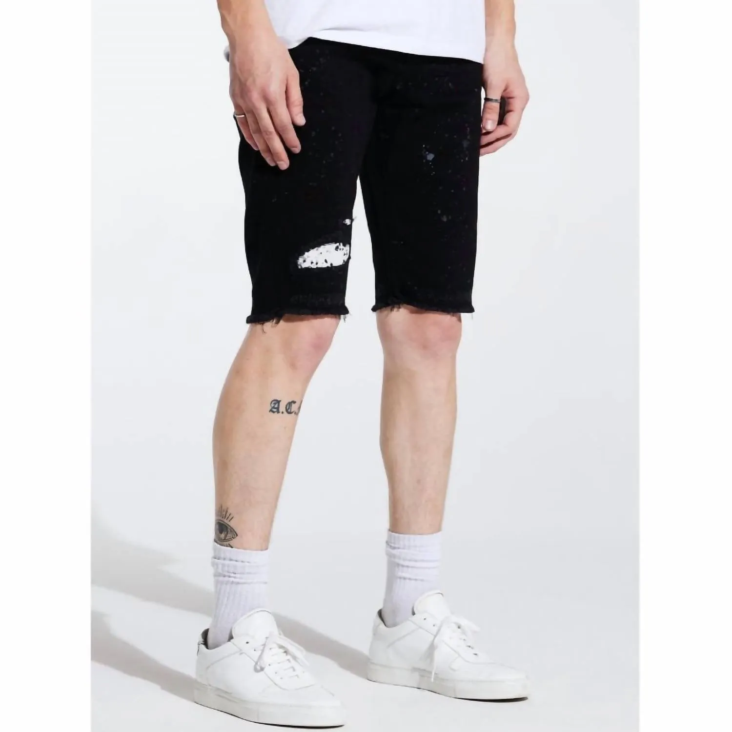 Loki Shorts In Black Distressed