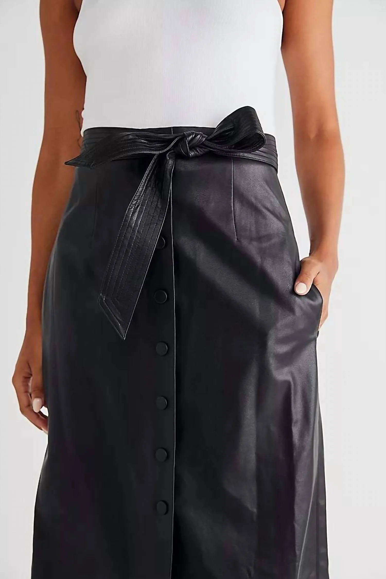 Lorette Skirt In Black