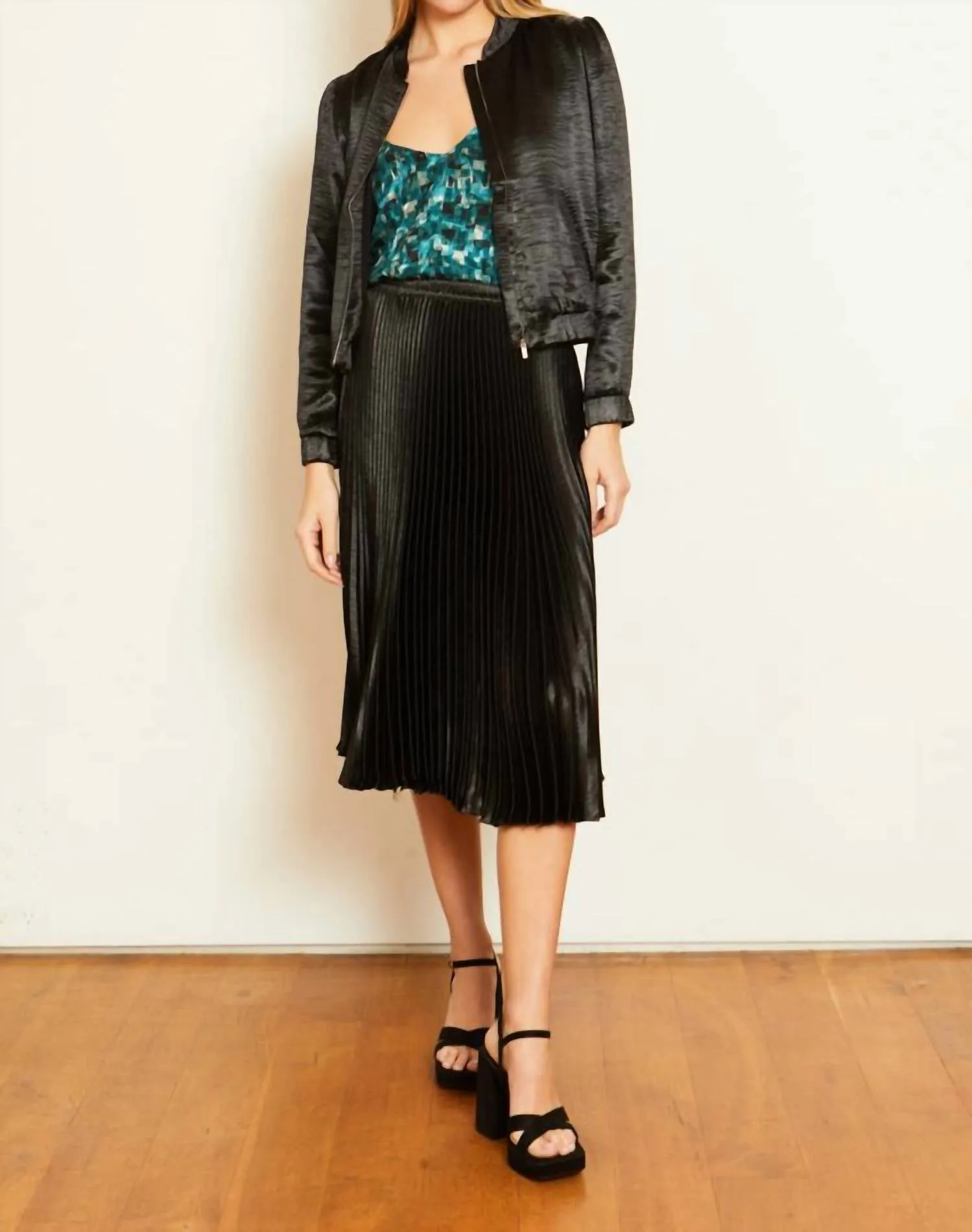 Mia Skirt In Black Shiny Woven