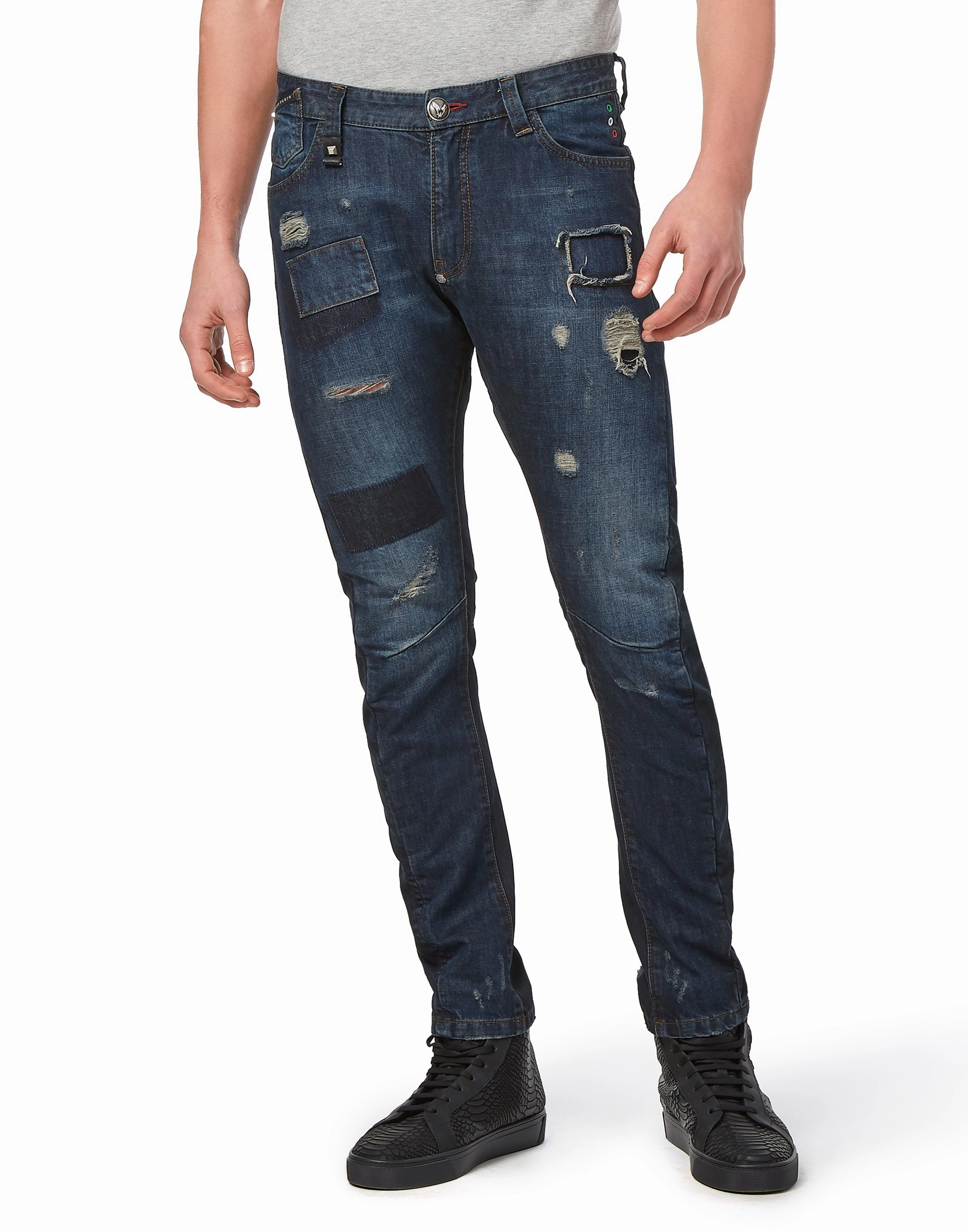 Milano cut &quot;Doctor Jones&quot;