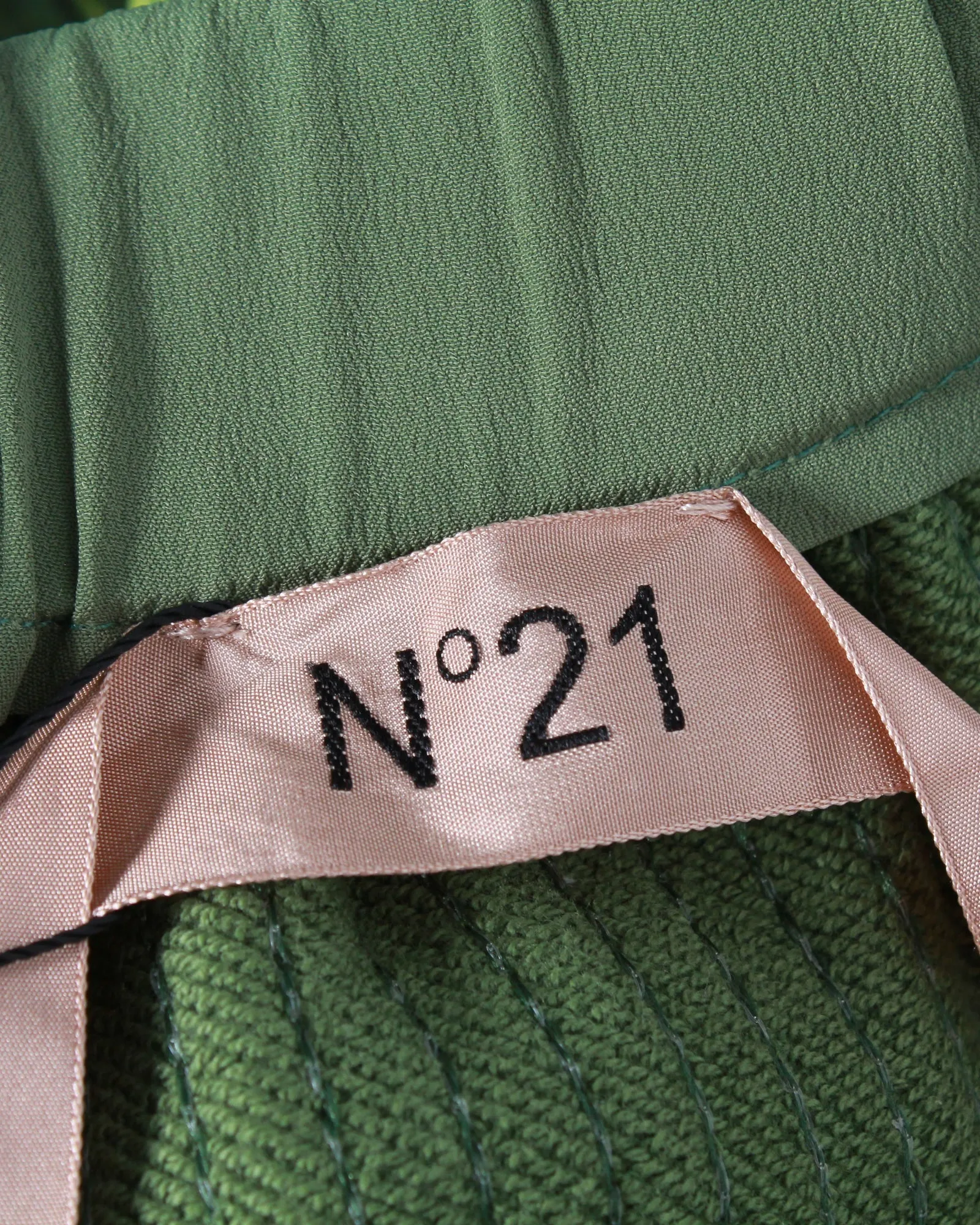 N21 Mini Pencil Skirt With Side Pockets in Lime Green sequins