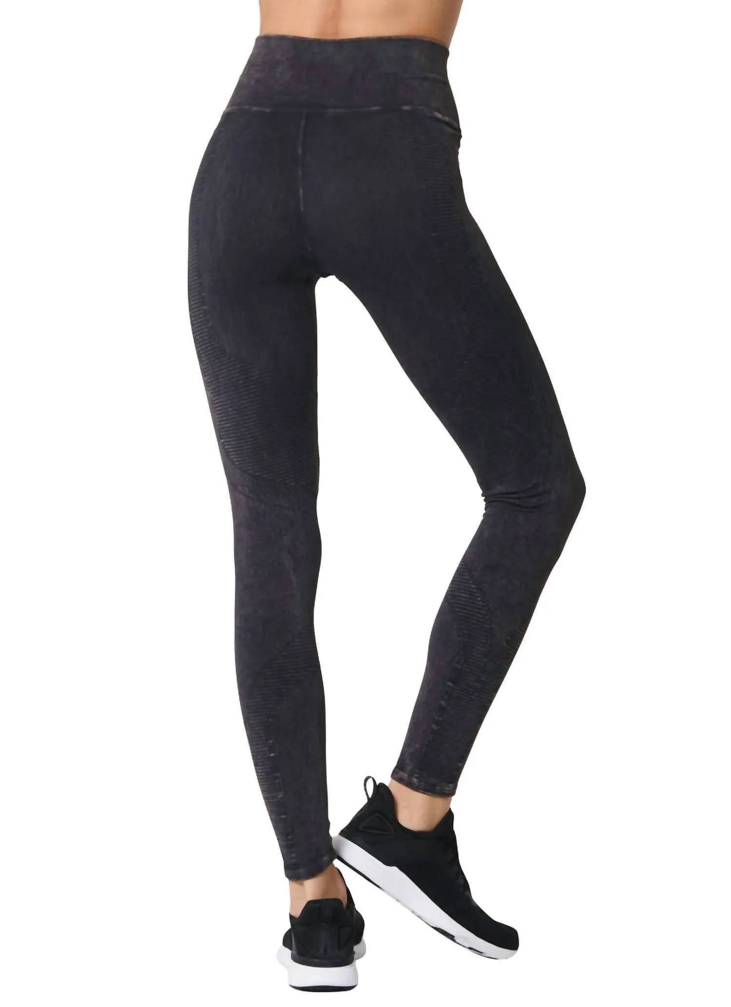 One By One Legging In Black Wash