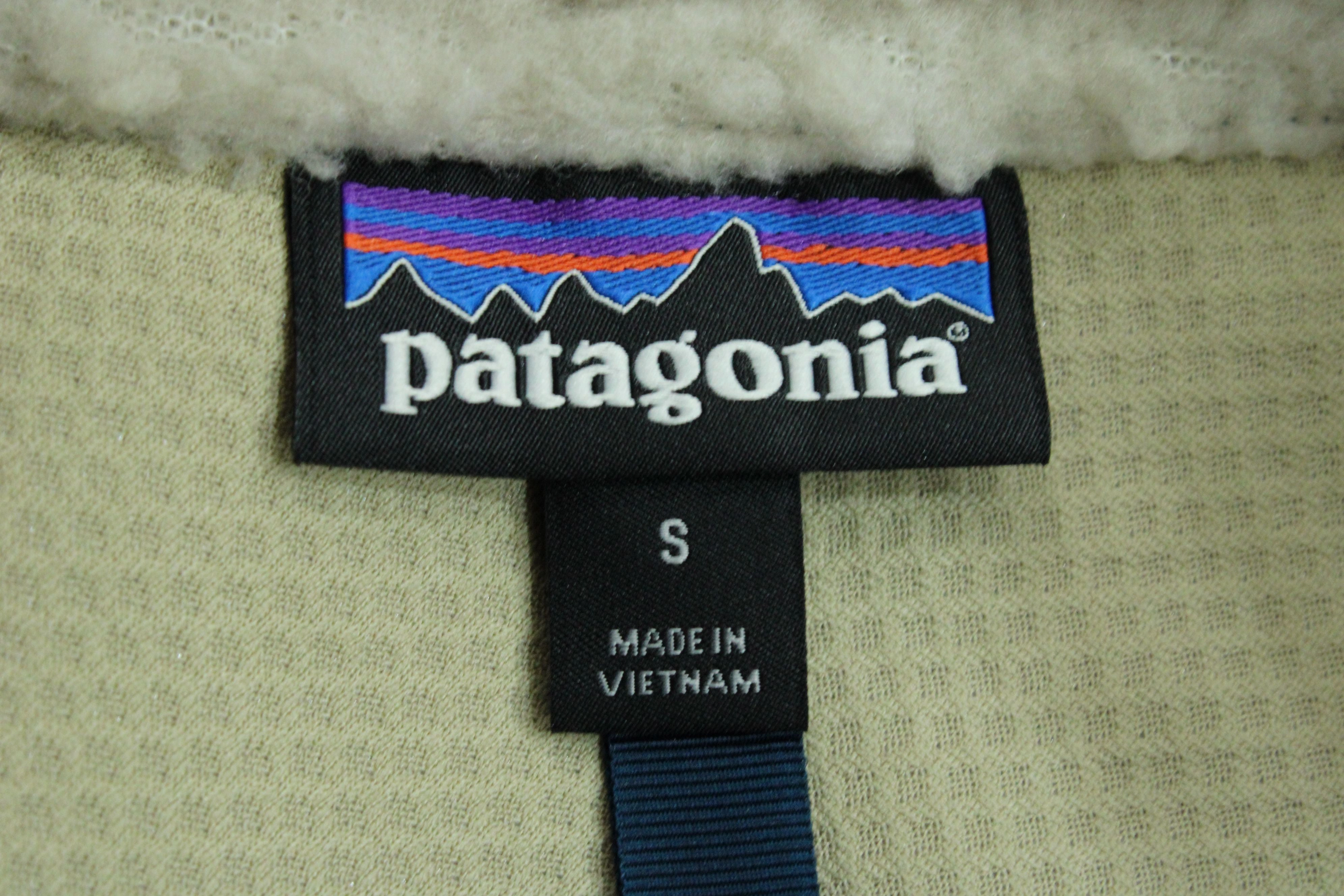 Patagonia Classic Retro-X Fleece Vest in Beige Polyester