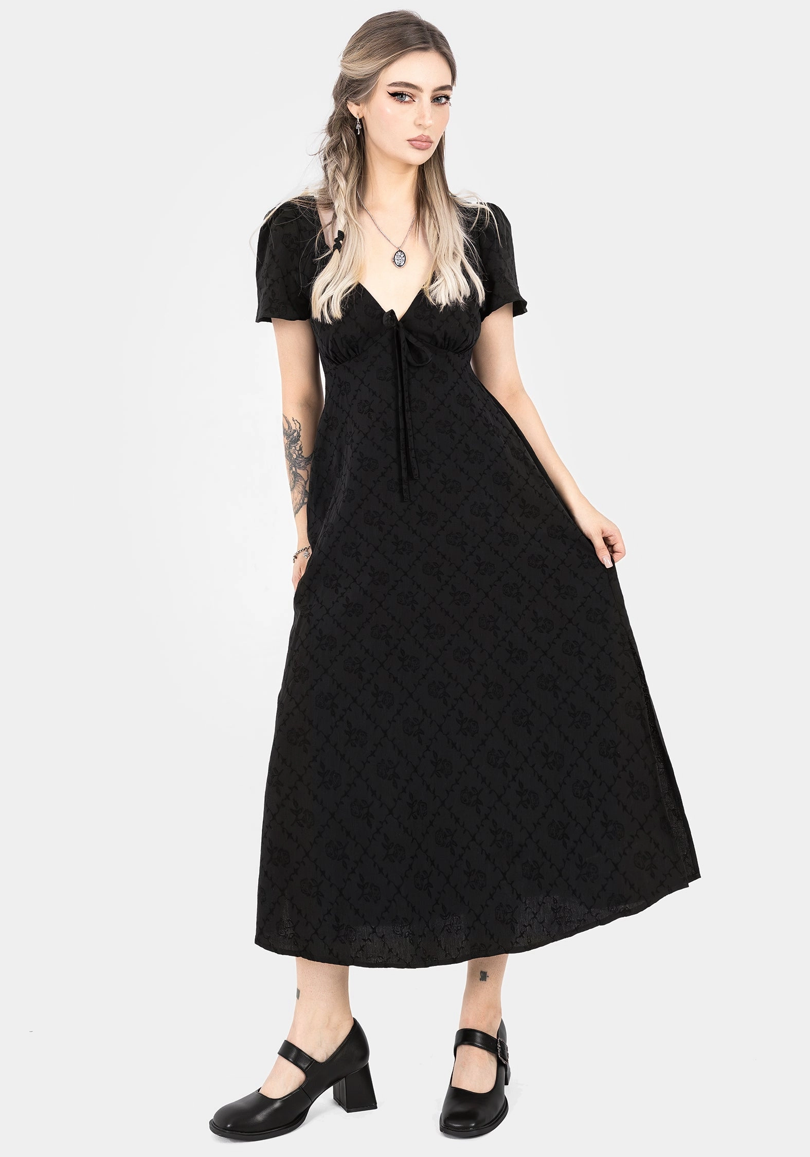 Polgara Floral Jacquard Midaxi Dress
