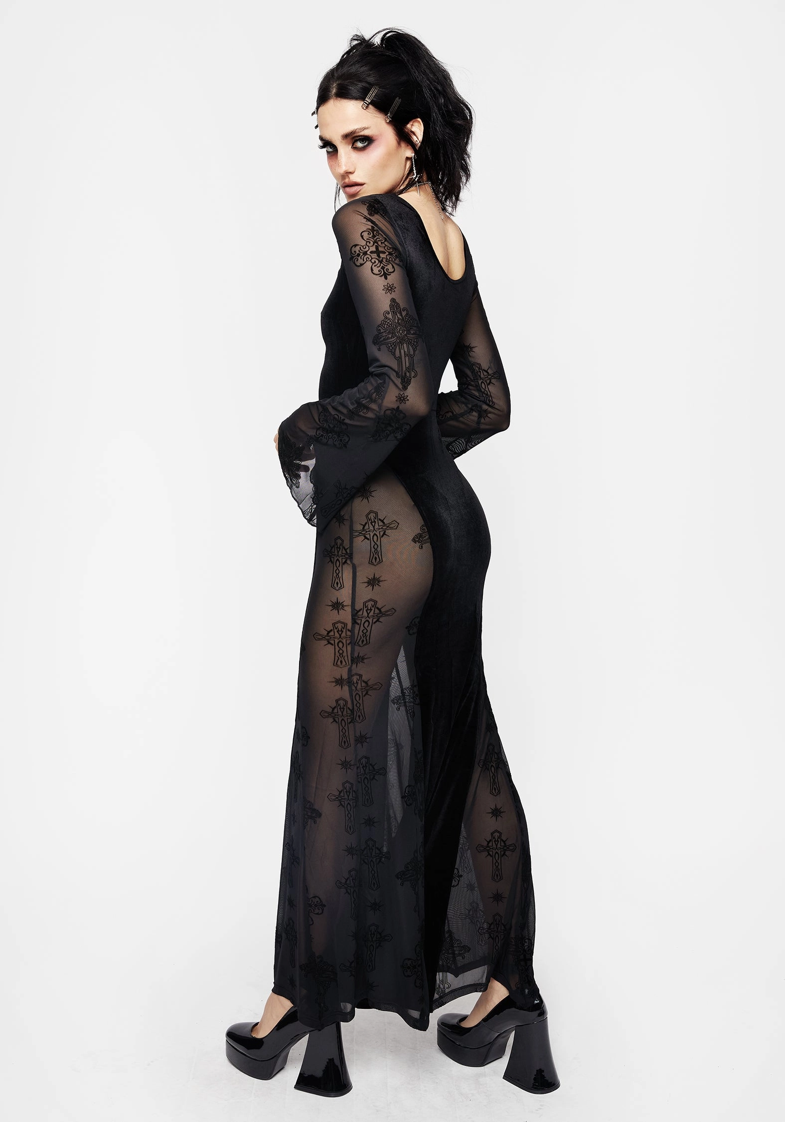 Priestess Lace Maxi Gown