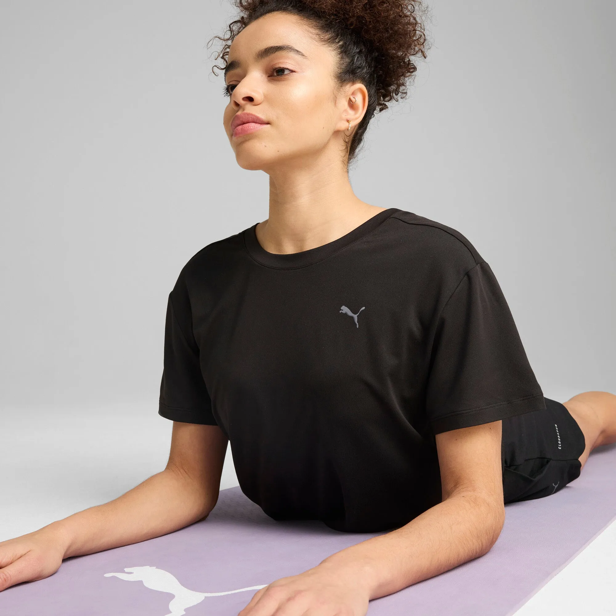 PUMA Women's MOVE CLOUDSPUN Loose Fit Tee