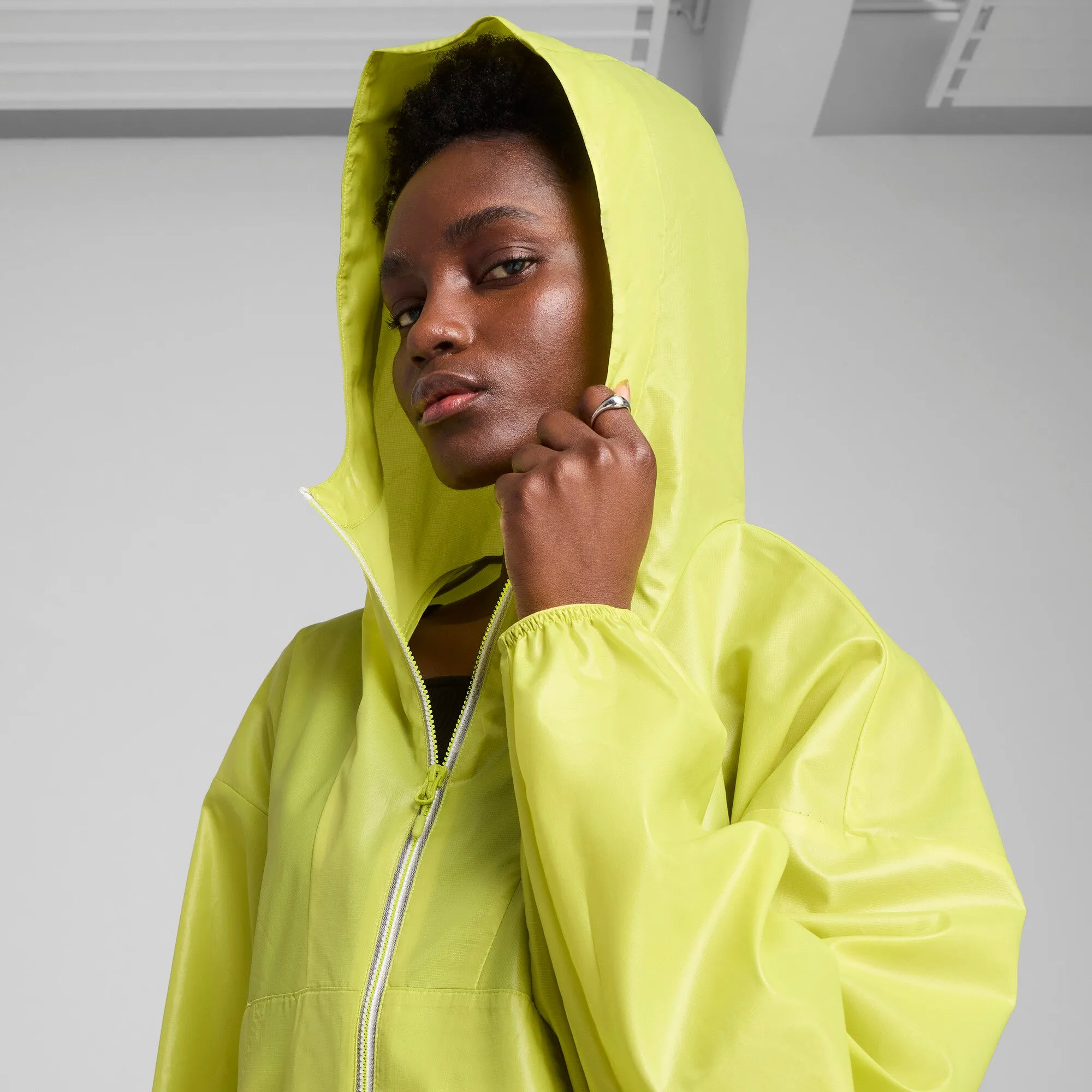 PUMA Women's Wardrobe Essentials Oversized Wind Jacket