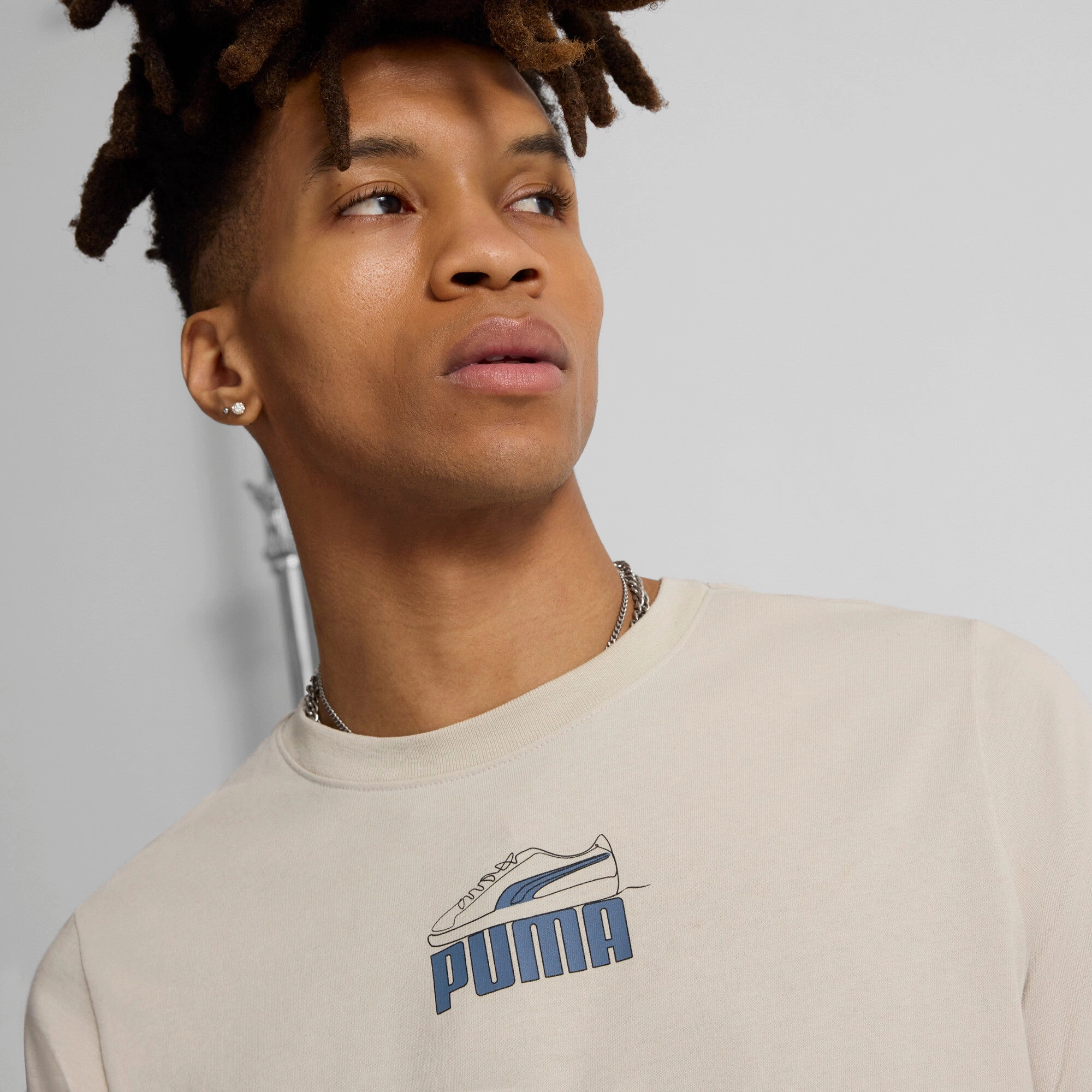 PUMA Men's GRAPHICS Shoe Tee