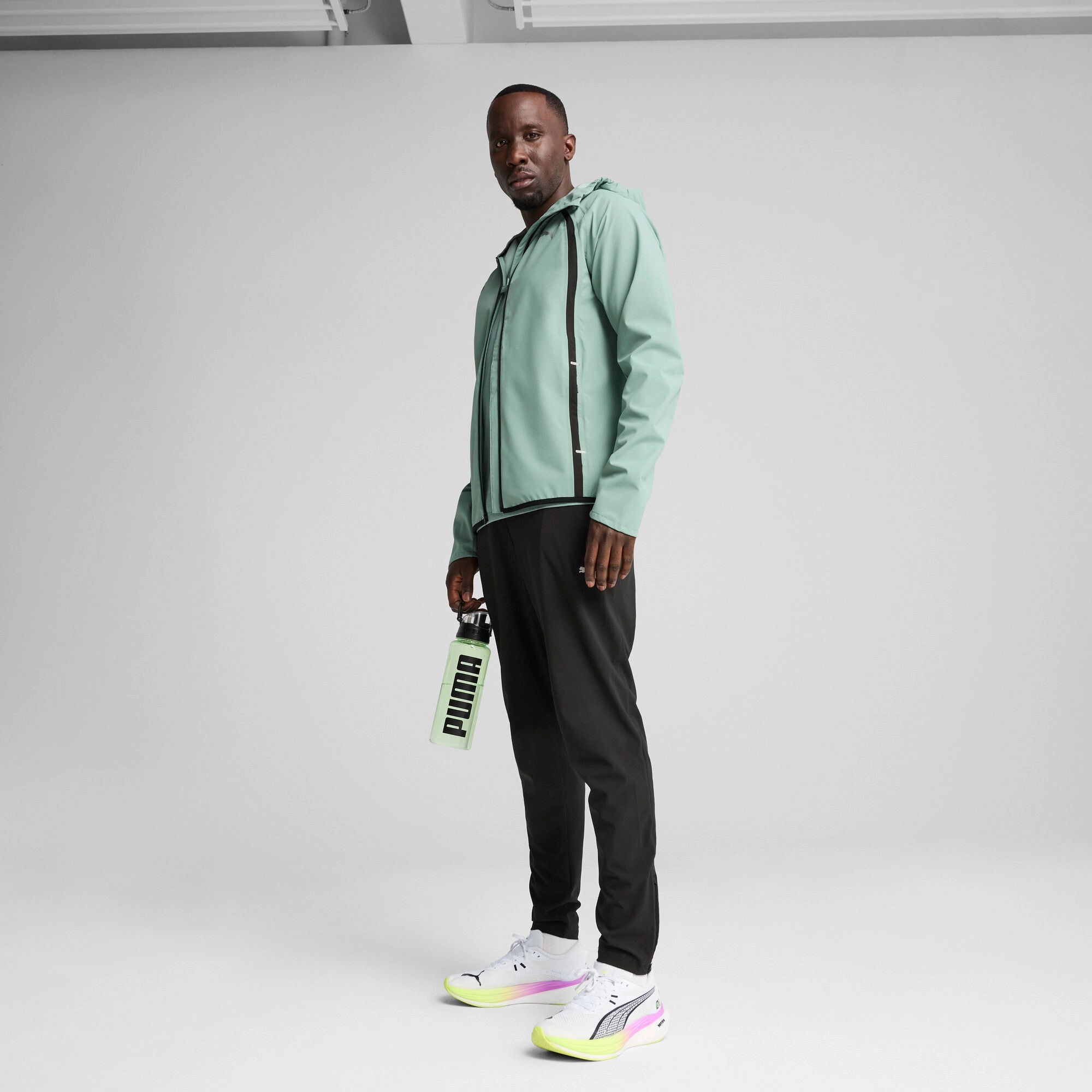 PUMA Men's RUN Rain Jacket
