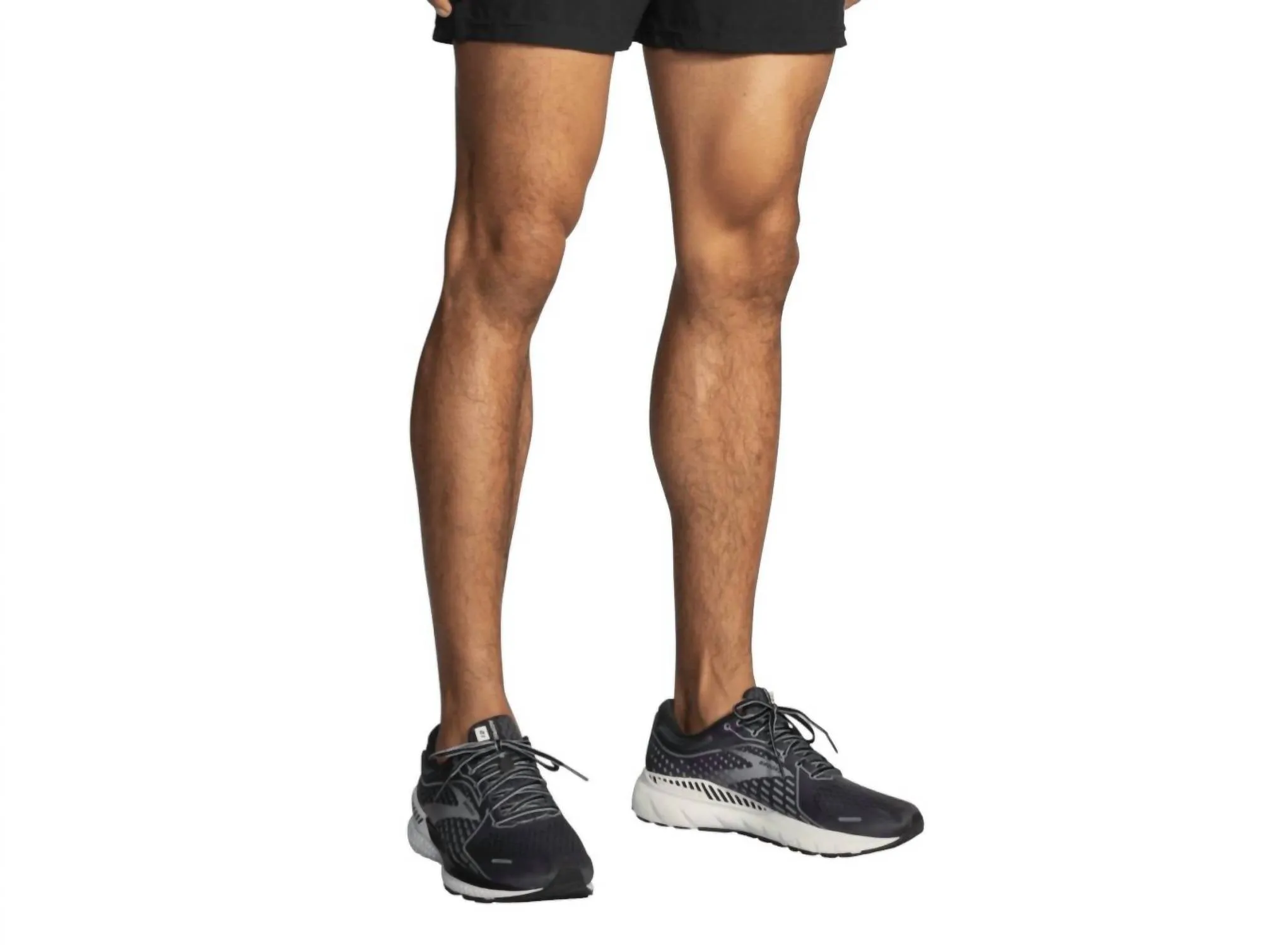 Sherpa 5" Short In Black