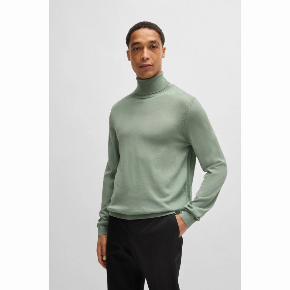 Slim-fit rollneck sweater in merino wool