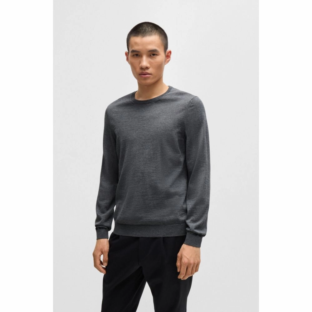 Slim-fit sweater in merino wool with crew neckline
