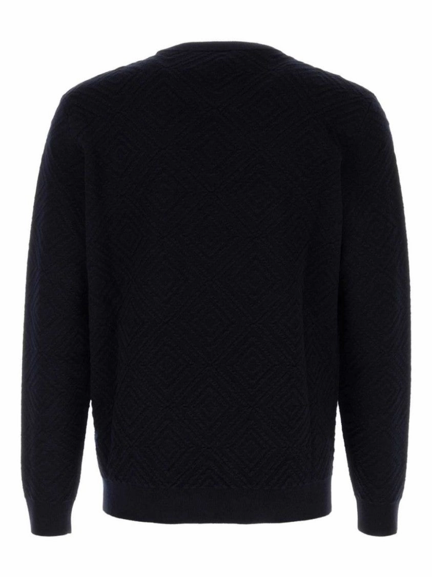 Textured Diamond Motif Sweater With Classic Crew Neckline