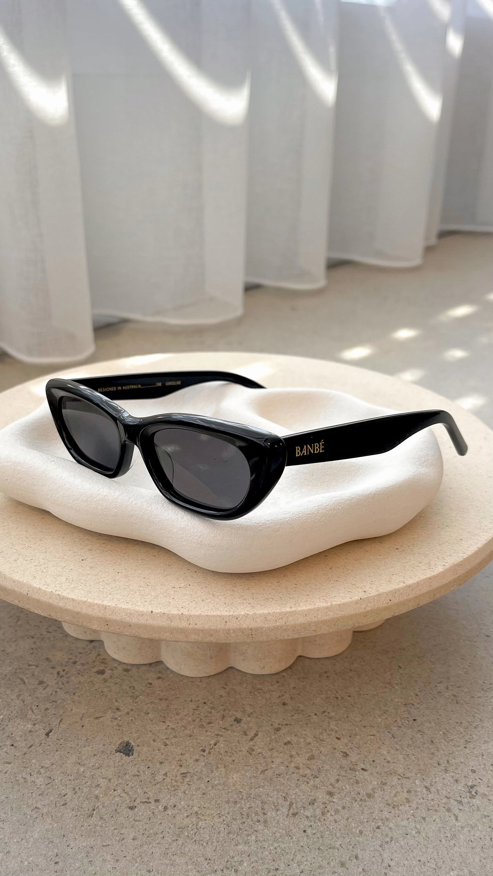 The Caroline Sunglasses - Black