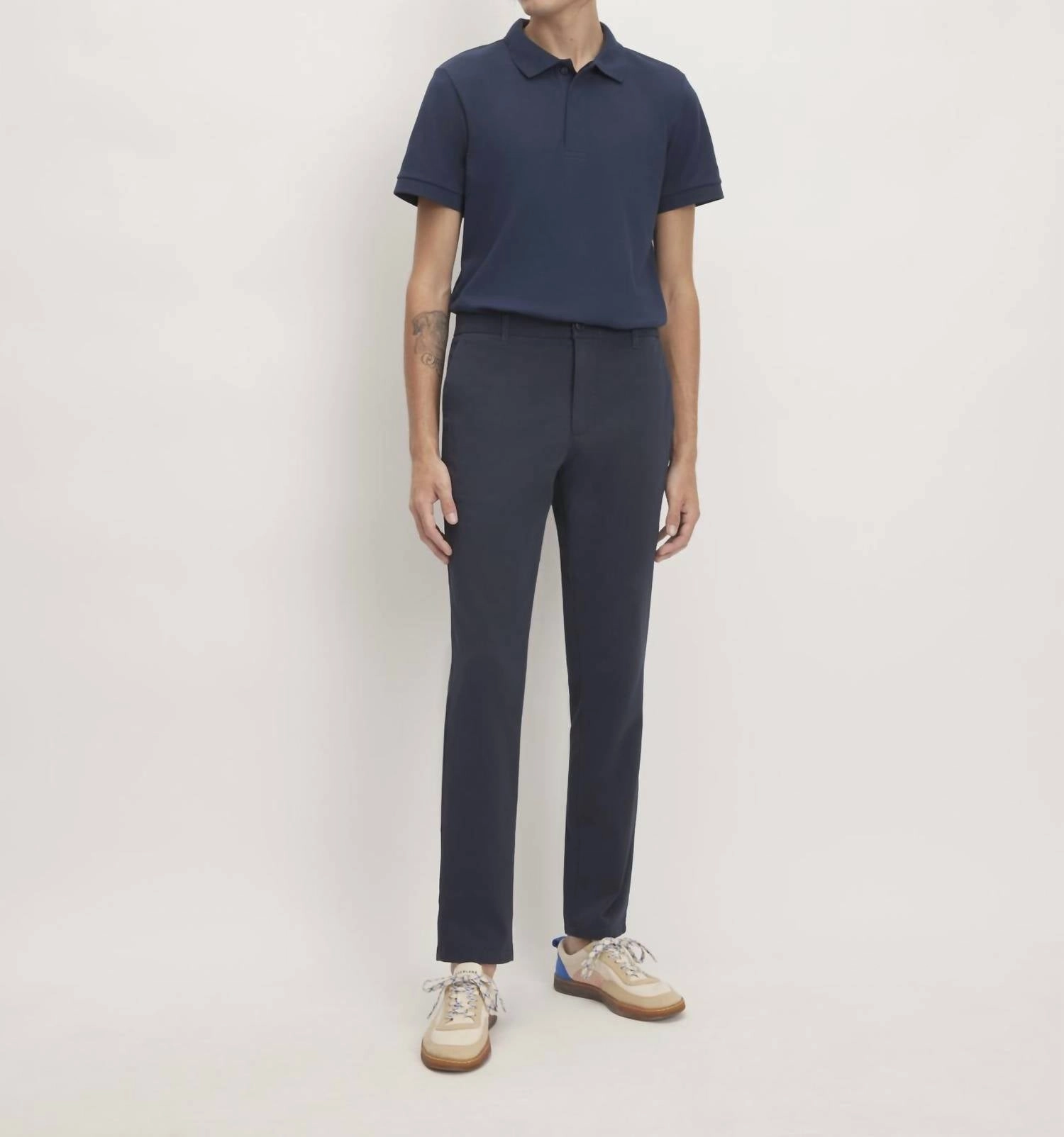 The Performance Chino Pants In Navy