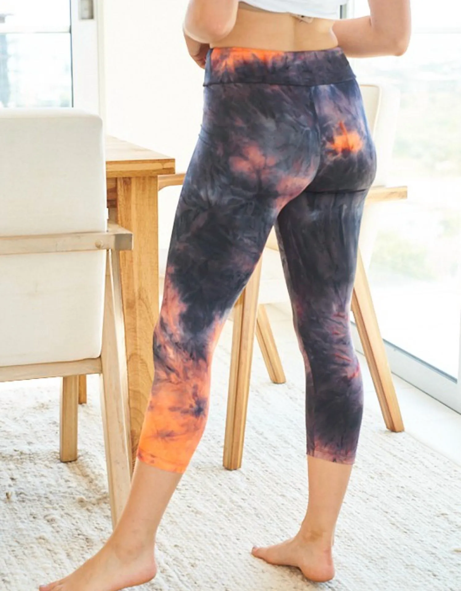 Tie Dye Capri Knit Legging In Multi