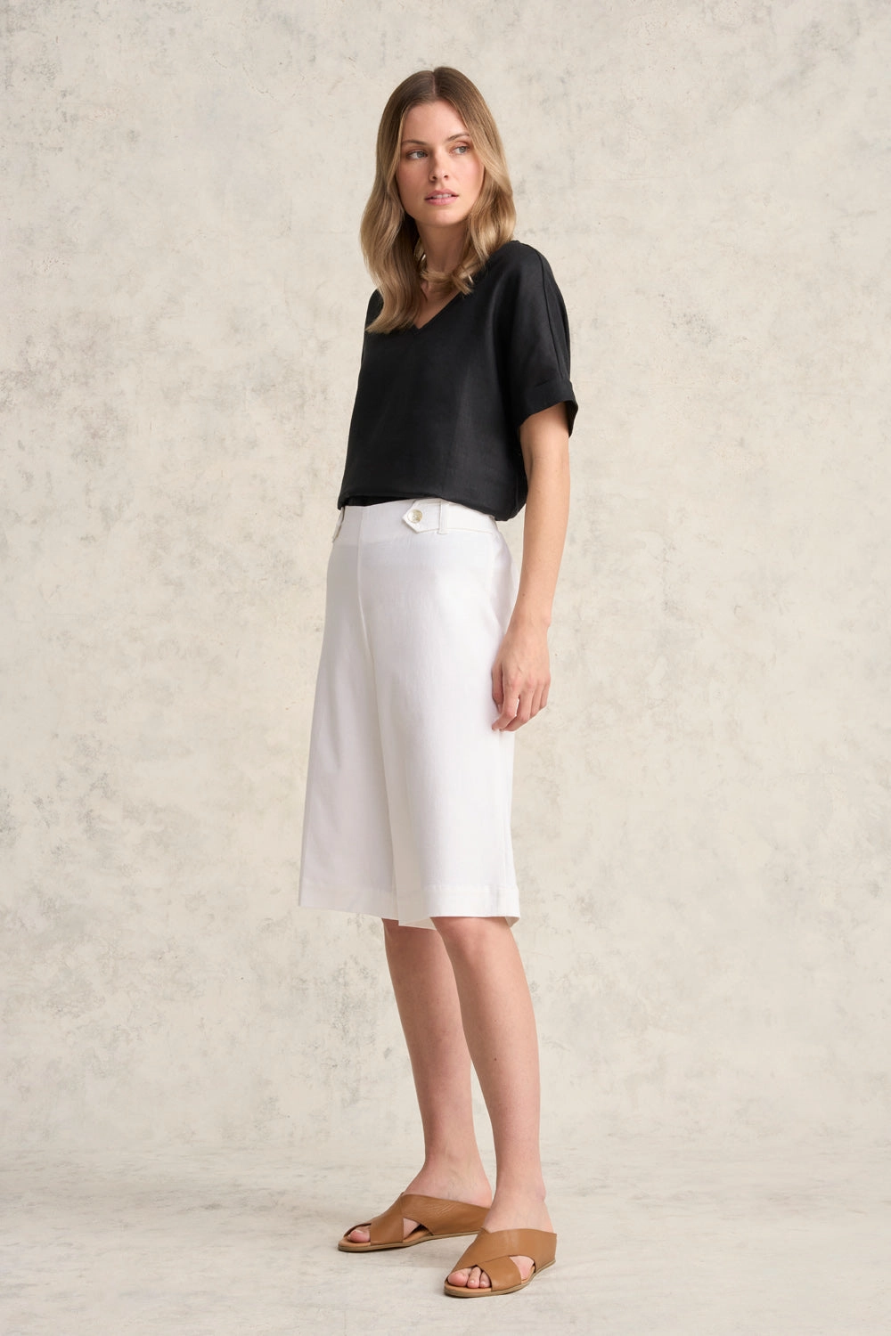 Waist Tab Linen Short - White
