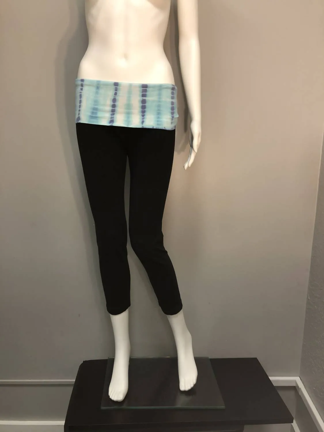 Women's Roll Down Tie-Dye Waist Crop Leggings In Black / Blue Tie-Dye Activewear Womens - yoga pants clearance